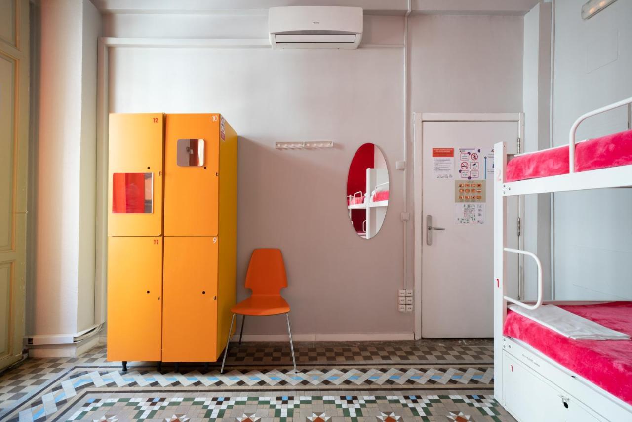 Red Nest Hostel Valencia Ngoại thất bức ảnh