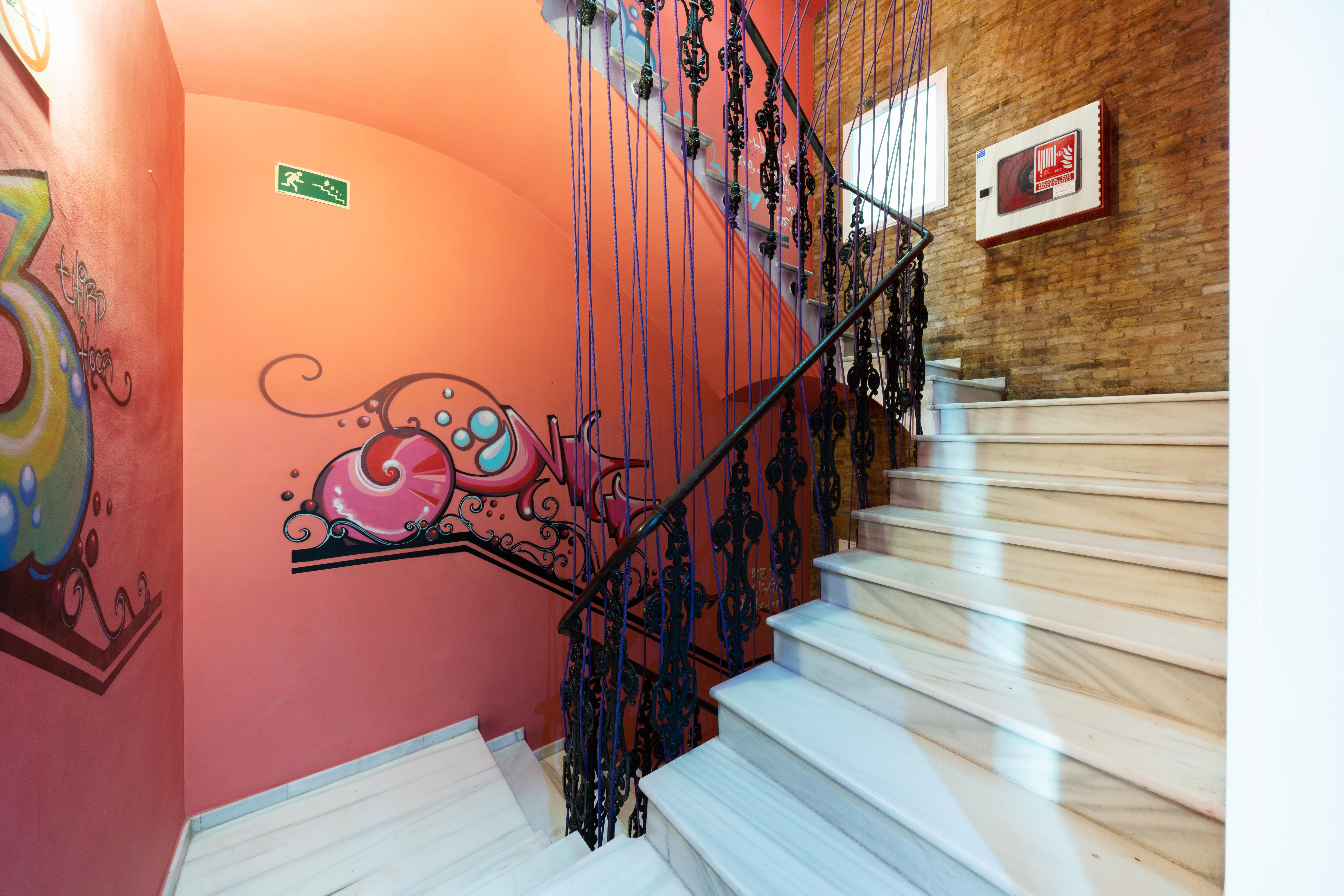 Red Nest Hostel Valencia Ngoại thất bức ảnh