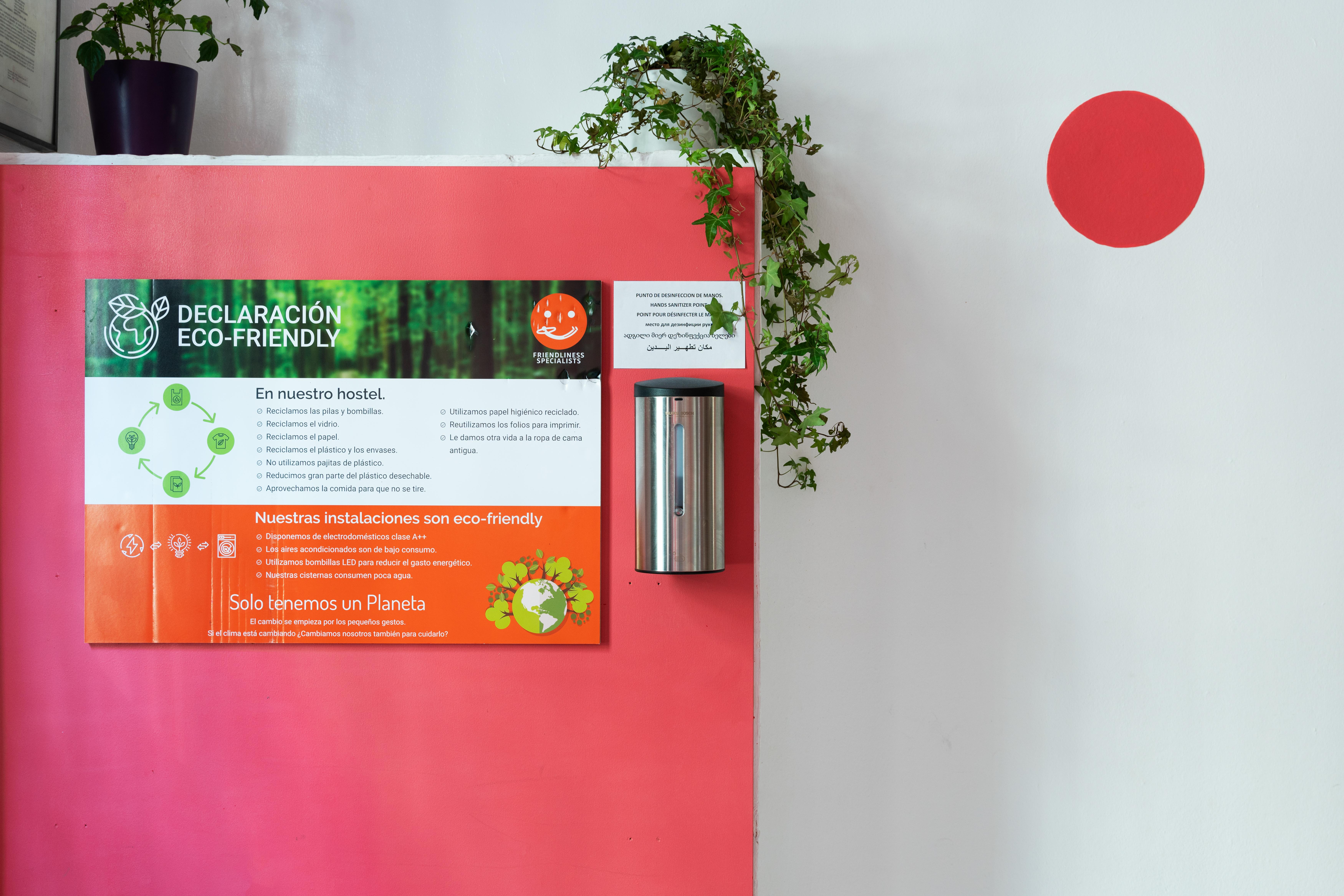 Red Nest Hostel Valencia Ngoại thất bức ảnh