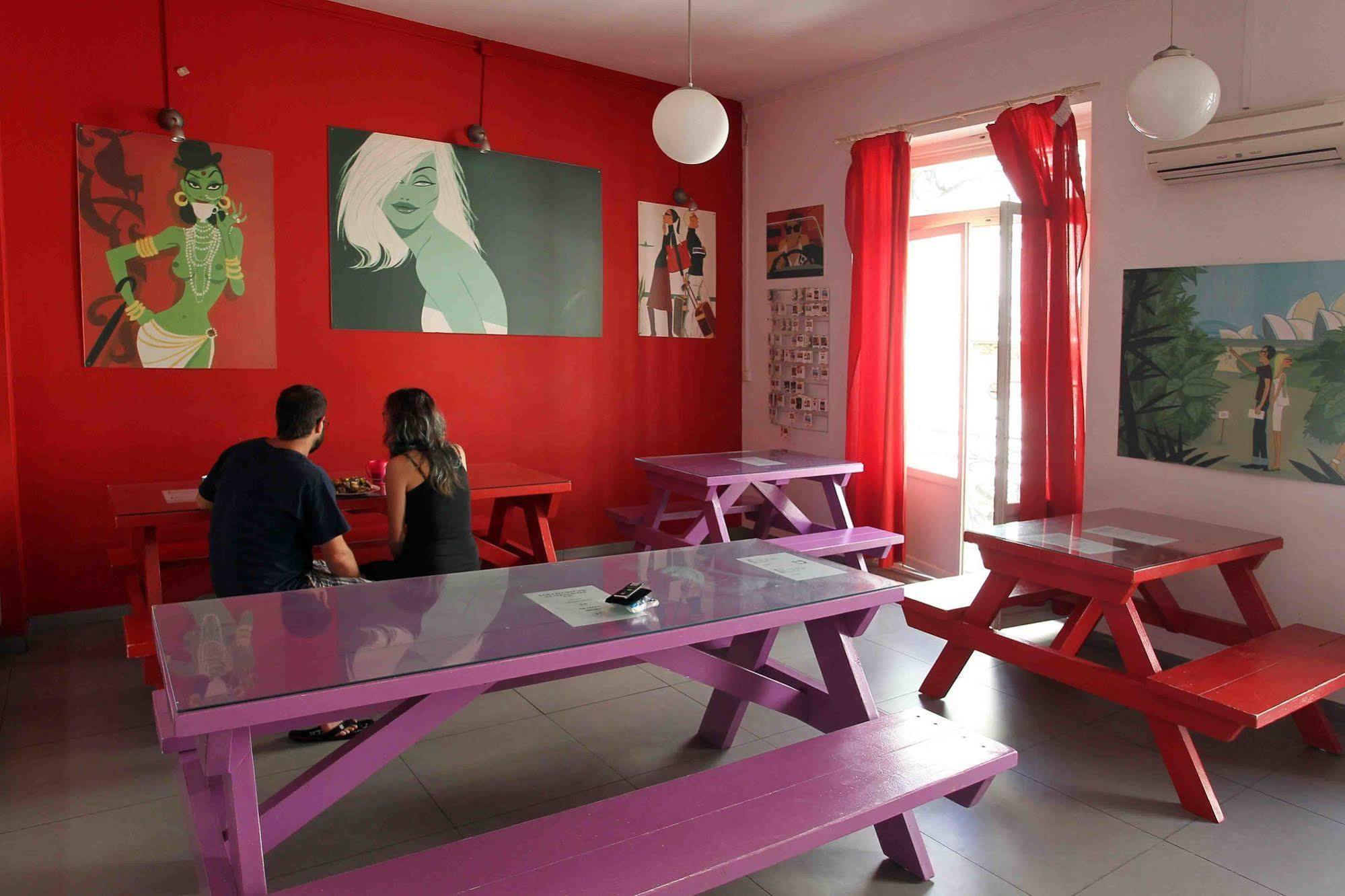 Red Nest Hostel Valencia Ngoại thất bức ảnh
